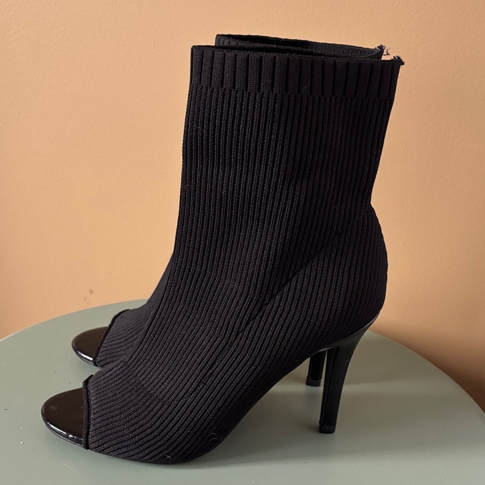 French Connection Black Heeled Knit Boots Size 8